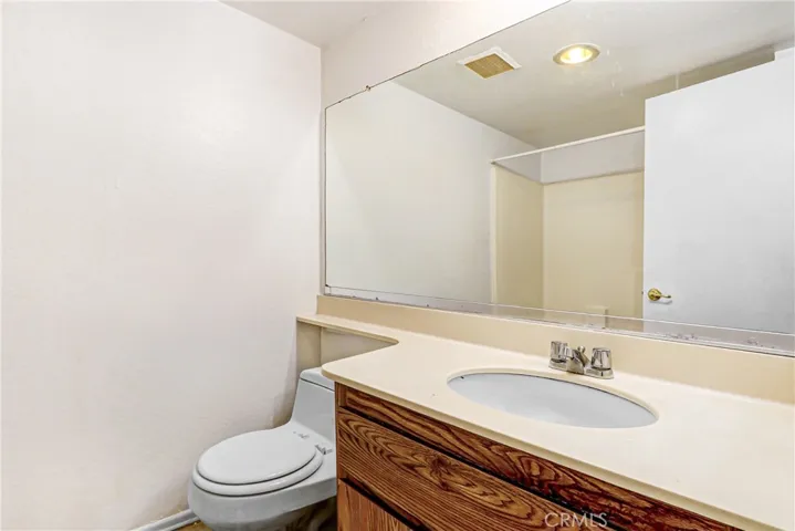 3535 Banbury 84, Riverside, California 92505