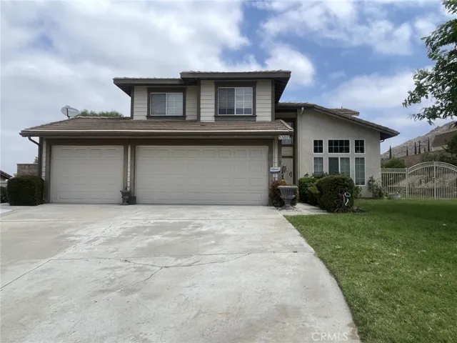 22800 Raven Way, Grand Terrace, California 92313