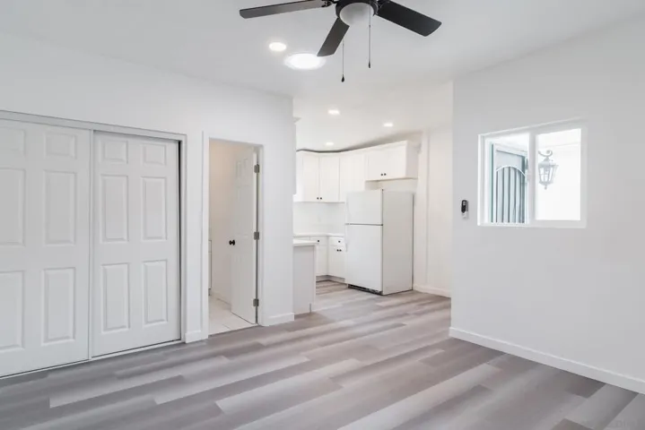 Studio unit - living space