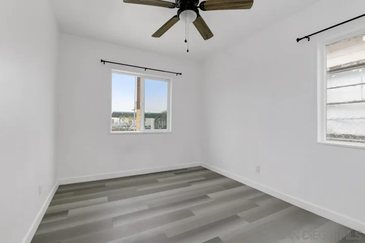 Front unit - bedroom