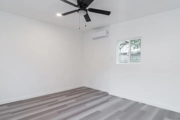Studio unit - living space