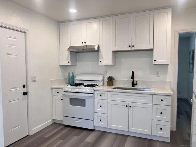 2888 Ocean View, San Diego, California 92113