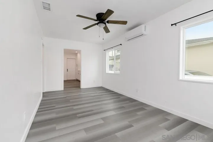 Front unit - living room