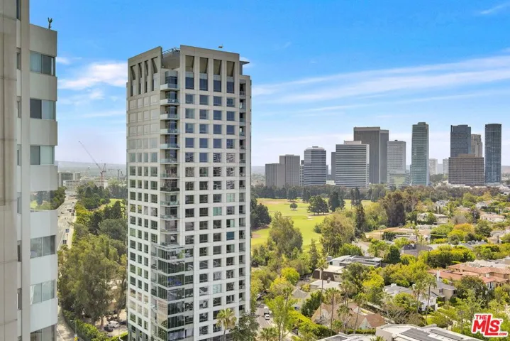 865 Comstock Avenue 16c, Los Angeles, California 90024