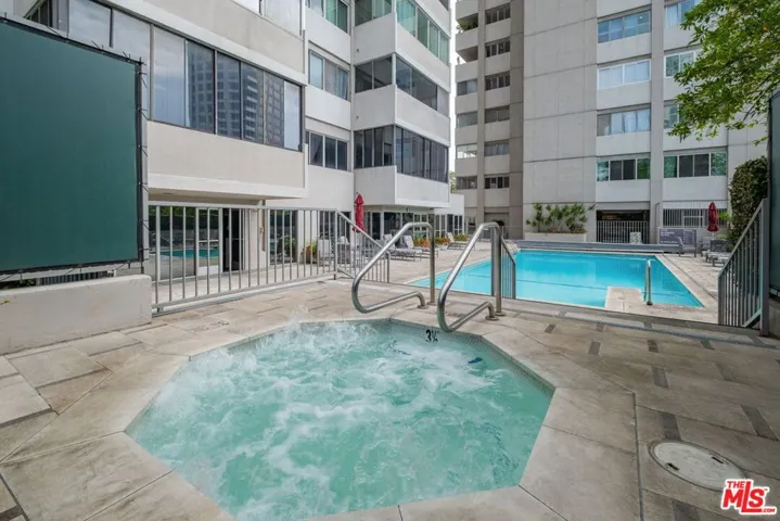 865 Comstock Avenue 16c, Los Angeles, California 90024