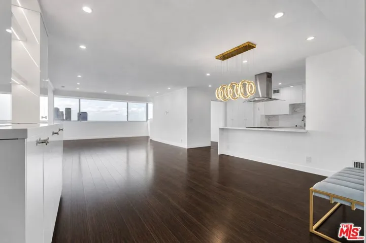 865 Comstock Avenue 16c, Los Angeles, California 90024