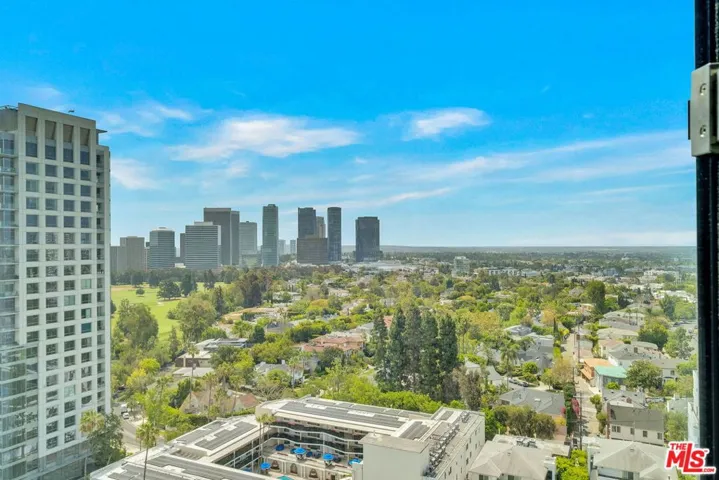865 Comstock Avenue 16c, Los Angeles, California 90024