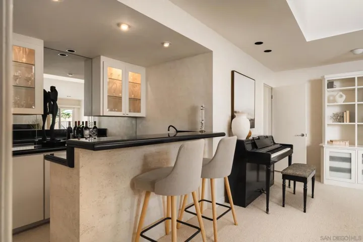 15943 Ranch Hollow Rd, Poway, California 92064