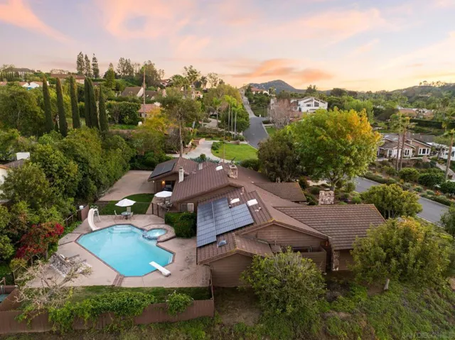 15943 Ranch Hollow Rd, Poway, California 92064