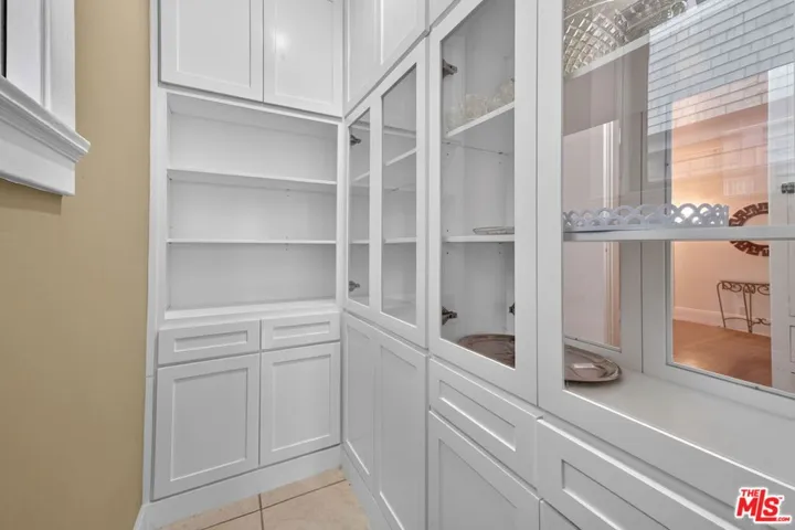 2215 W 21st Street, Los Angeles, California 90018