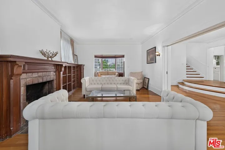 2215 W 21st Street, Los Angeles, California 90018