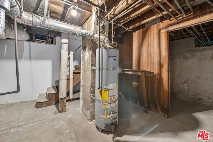 2215 W 21st Street, Los Angeles, California 90018
