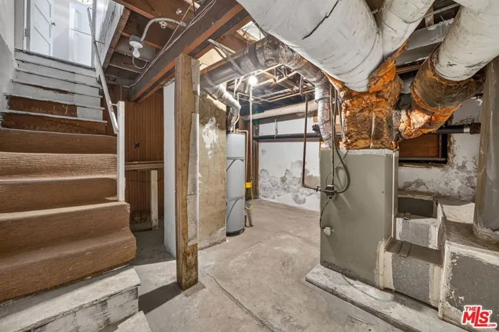 2215 W 21st Street, Los Angeles, California 90018