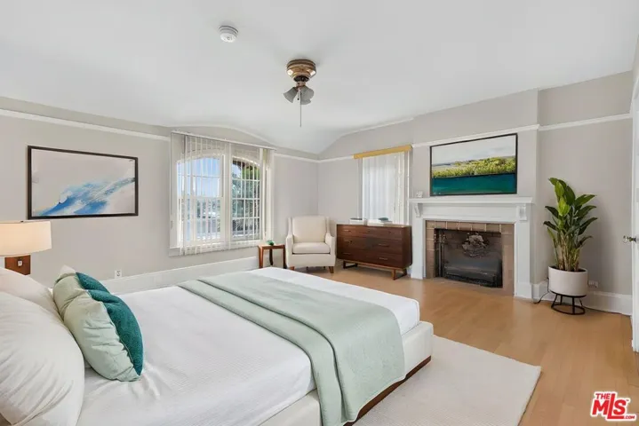2215 W 21st Street, Los Angeles, California 90018