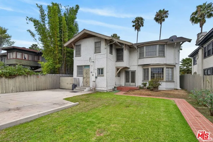 2215 W 21st Street, Los Angeles, California 90018