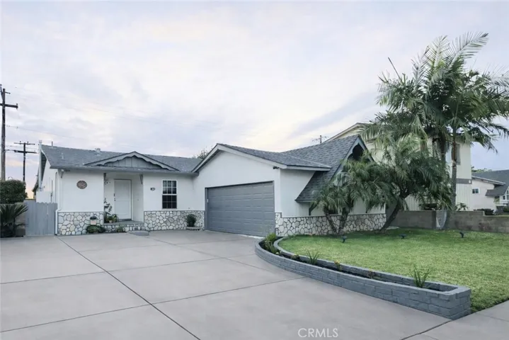 7515 El Escorial, Buena Park, California 90620