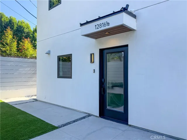 12816 Bloomfield Street, Studio City, California 91604