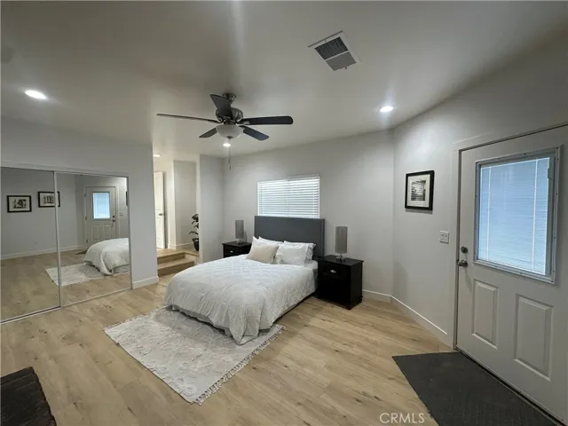 5344 Adenmoor, Lakewood, California 90713