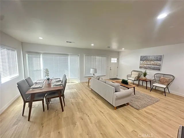 5344 Adenmoor, Lakewood, California 90713