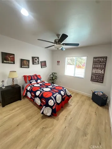 5344 Adenmoor, Lakewood, California 90713