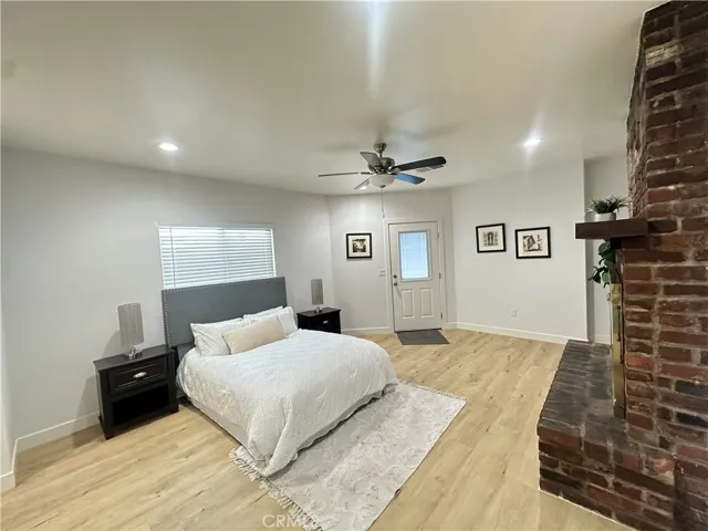 5344 Adenmoor, Lakewood, California 90713