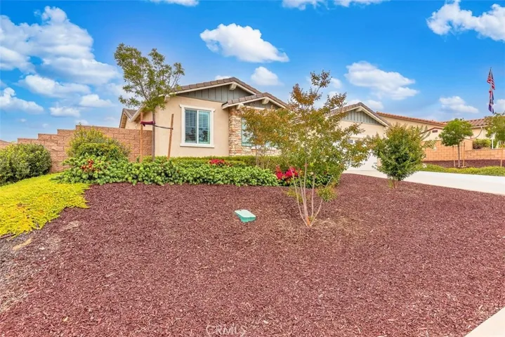 31454 Darlington Oak Drive, Winchester, California 92596