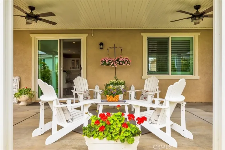 31454 Darlington Oak Drive, Winchester, California 92596
