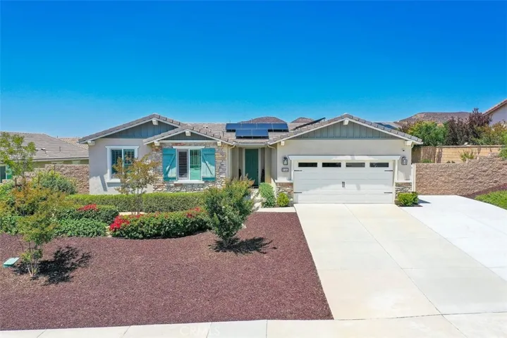 31454 Darlington Oak Drive, Winchester, California 92596