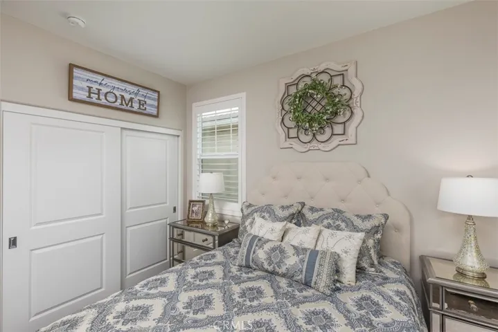 31454 Darlington Oak Drive, Winchester, California 92596
