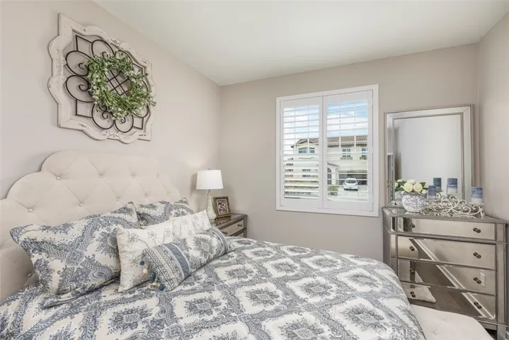31454 Darlington Oak Drive, Winchester, California 92596