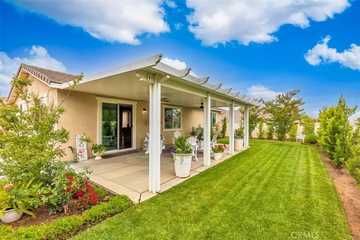 31454 Darlington Oak Drive, Winchester, California 92596