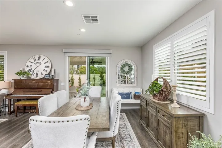 31454 Darlington Oak Drive, Winchester, California 92596