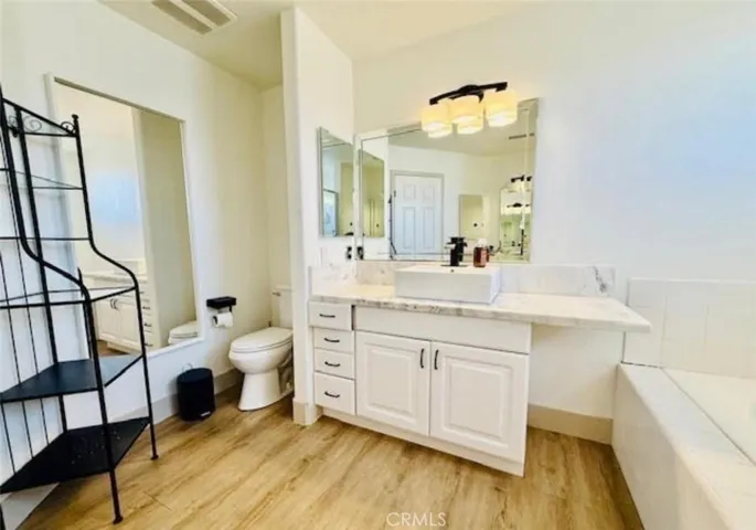 30823 Early Round, Canyon Lake, California 92587