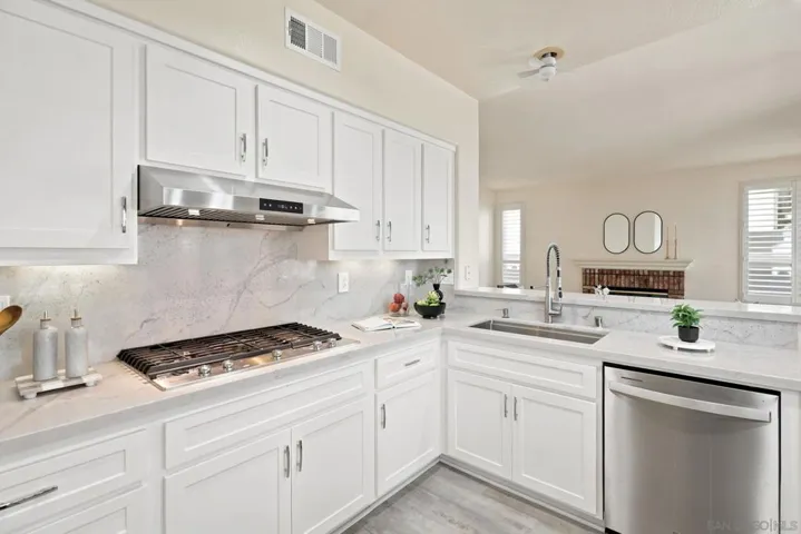 2353 Bay Hill Rd, Chula Vista, California 91915
