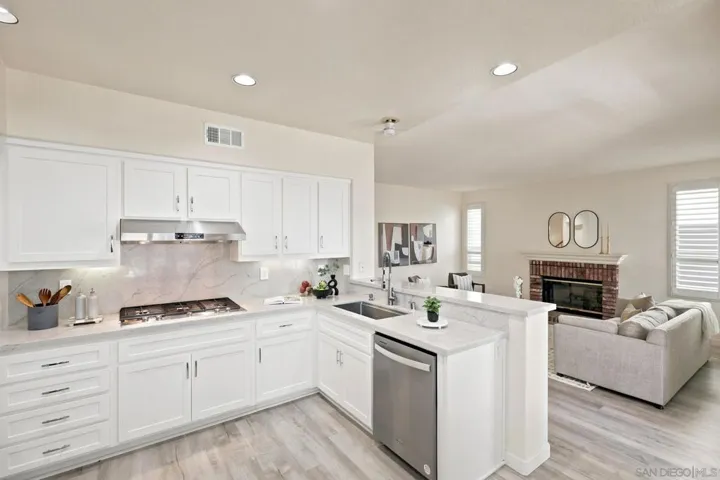 2353 Bay Hill Rd, Chula Vista, California 91915