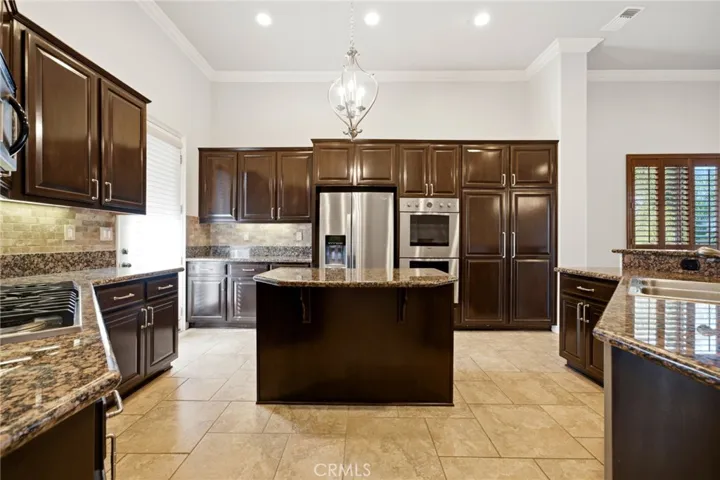 5640 Queen Palms, Riverside, California 92506