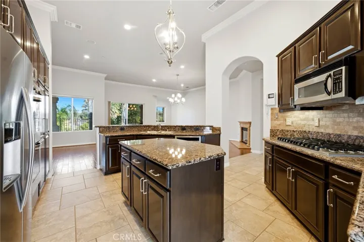 5640 Queen Palms, Riverside, California 92506