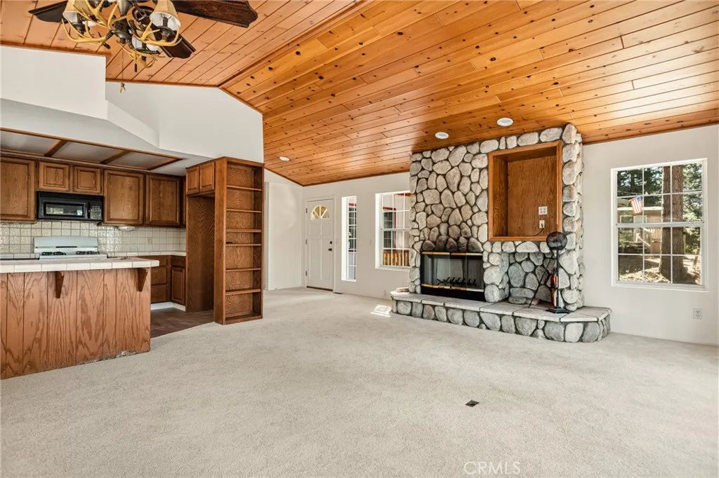 30930 Glen Oak, Running Springs, California 92382 — photo 5