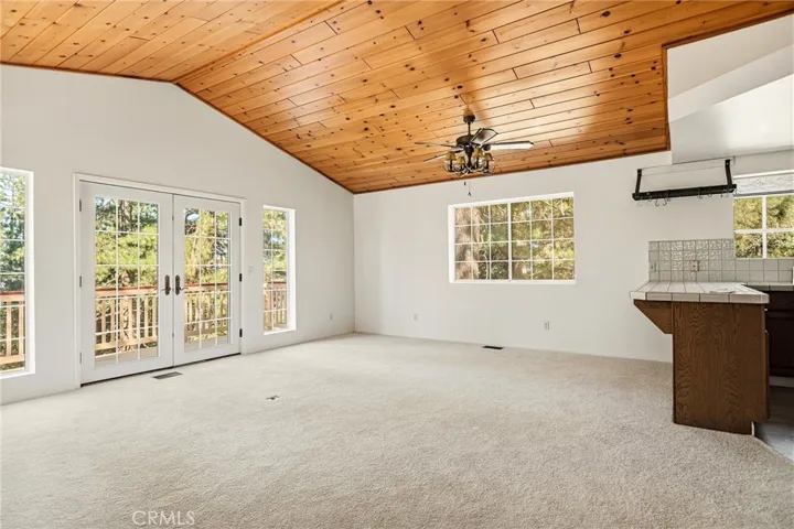 30930 Glen Oak, Running Springs, California 92382 — photo 4