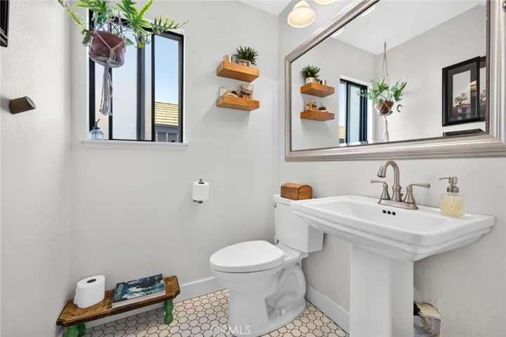 1754 Stratford, Redlands, California 92374