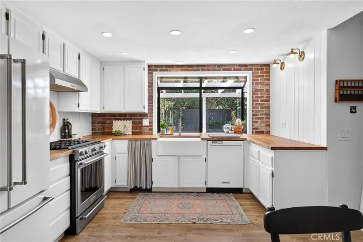 1754 Stratford, Redlands, California 92374