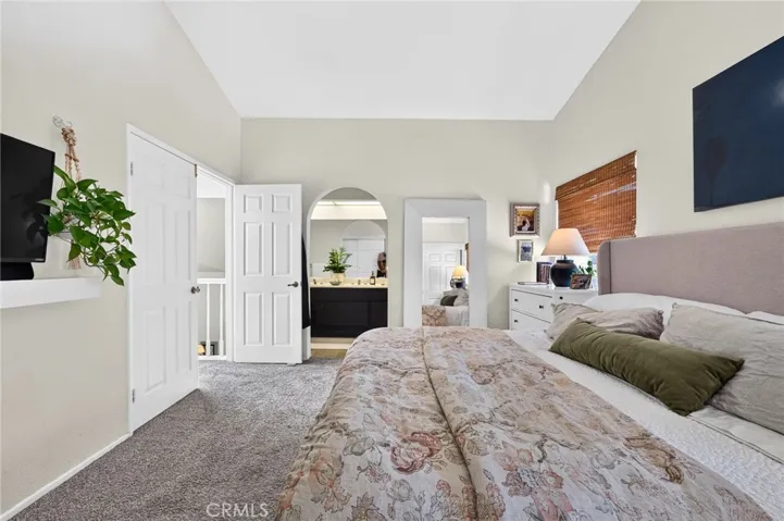 1754 Stratford, Redlands, California 92374
