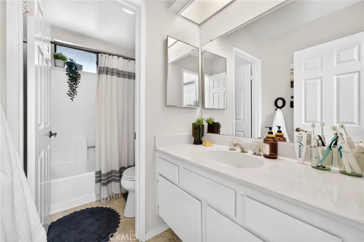 1754 Stratford, Redlands, California 92374