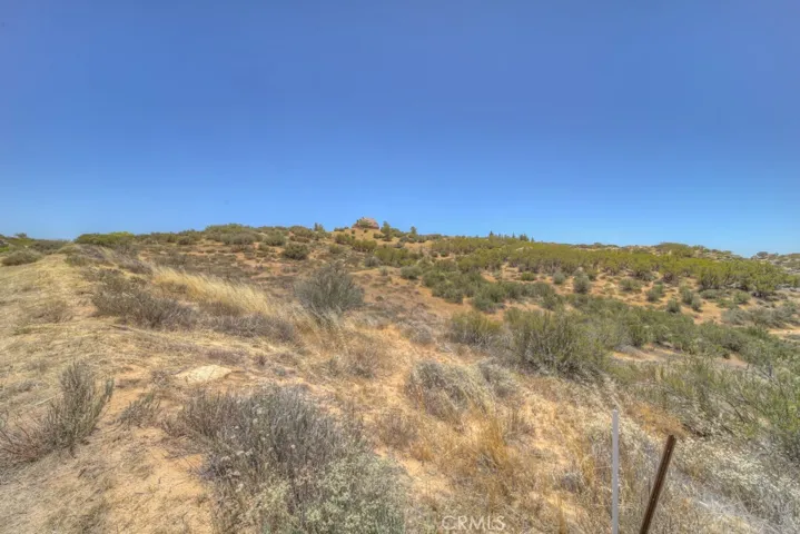 48805 Leaning Rock Court, Aguanga, California 92536
