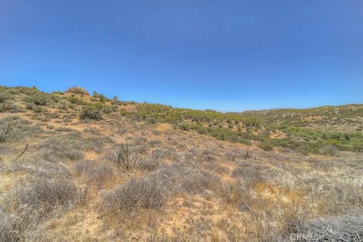 48805 Leaning Rock Court, Aguanga, California 92536