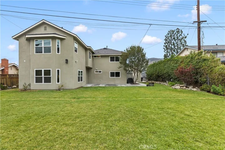 1096 Canyon View Drive, La Verne, California 91750