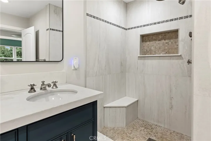 1096 Canyon View Drive, La Verne, California 91750