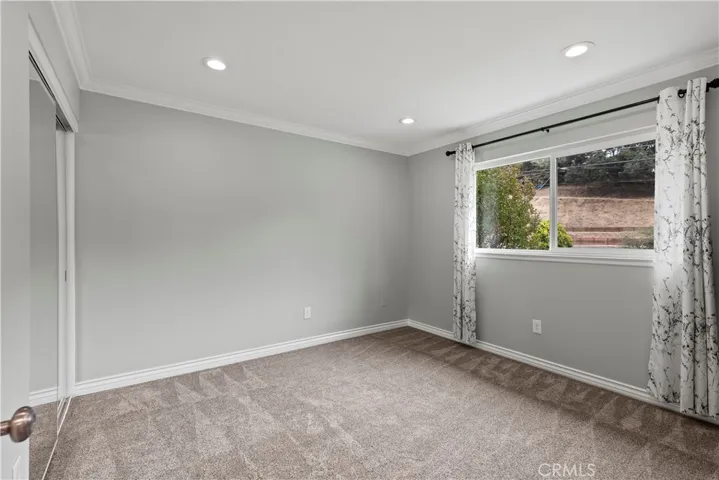 1096 Canyon View Drive, La Verne, California 91750