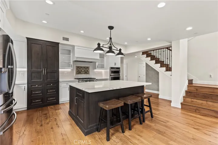 1096 Canyon View Drive, La Verne, California 91750