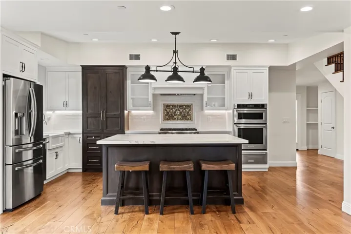 1096 Canyon View Drive, La Verne, California 91750